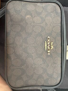 Coach Brown Signature Canvas Messenger Bag with Gold Logo Jamie Signature Reg